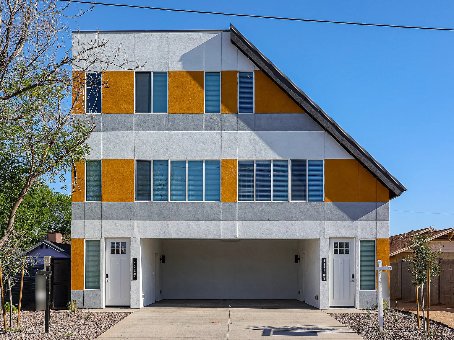 1122 E Roosevelt St — Photo 3