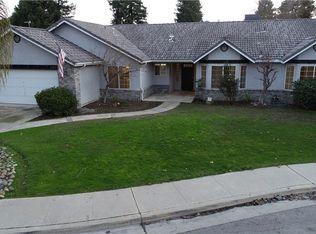 2341 E Four Creeks Ct, Visalia, CA 93292