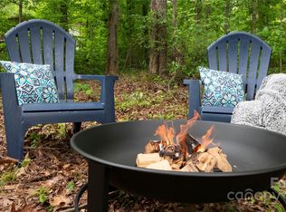 6688 Emerald Isle Dr, Sherrills Ford, NC 28673