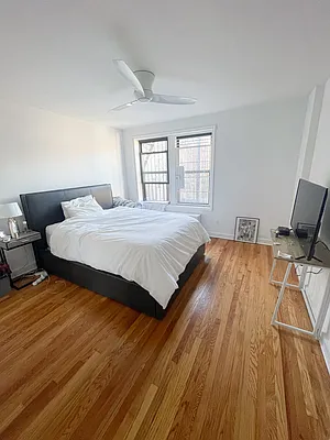 Rented by Urban Real Estate Inc | media 35