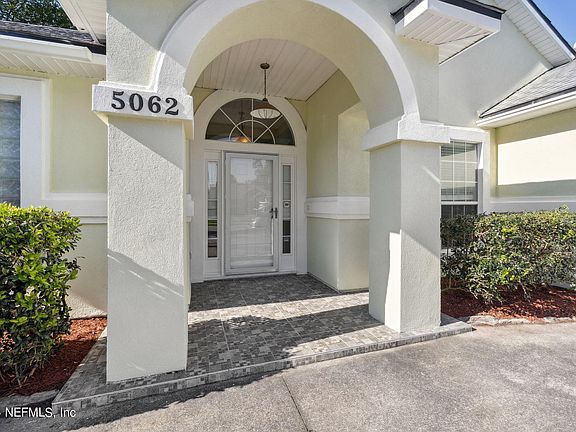 3rd image of 5062 EAGLE POINT Drive
