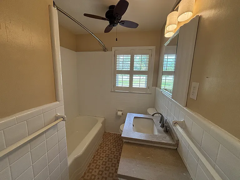 726 Wisteria Dr — Photo 49