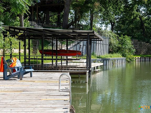 3rd image of 48 River Oak Dr