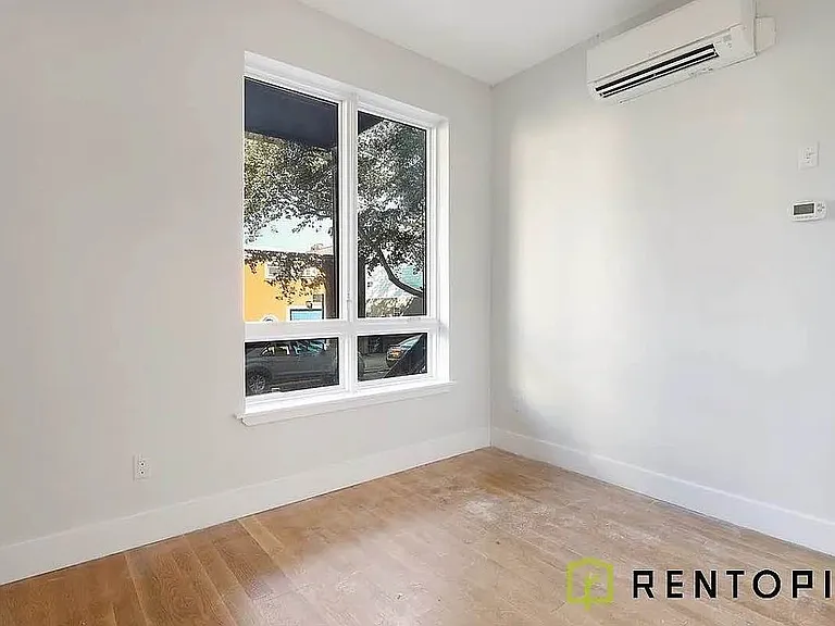 77 Berry St #1D — Photo 6