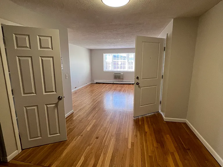 52 Mill St #4 — Photo 3