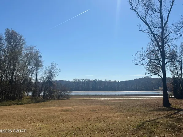 171 Indian Park Dr, Parsons, TN 38363