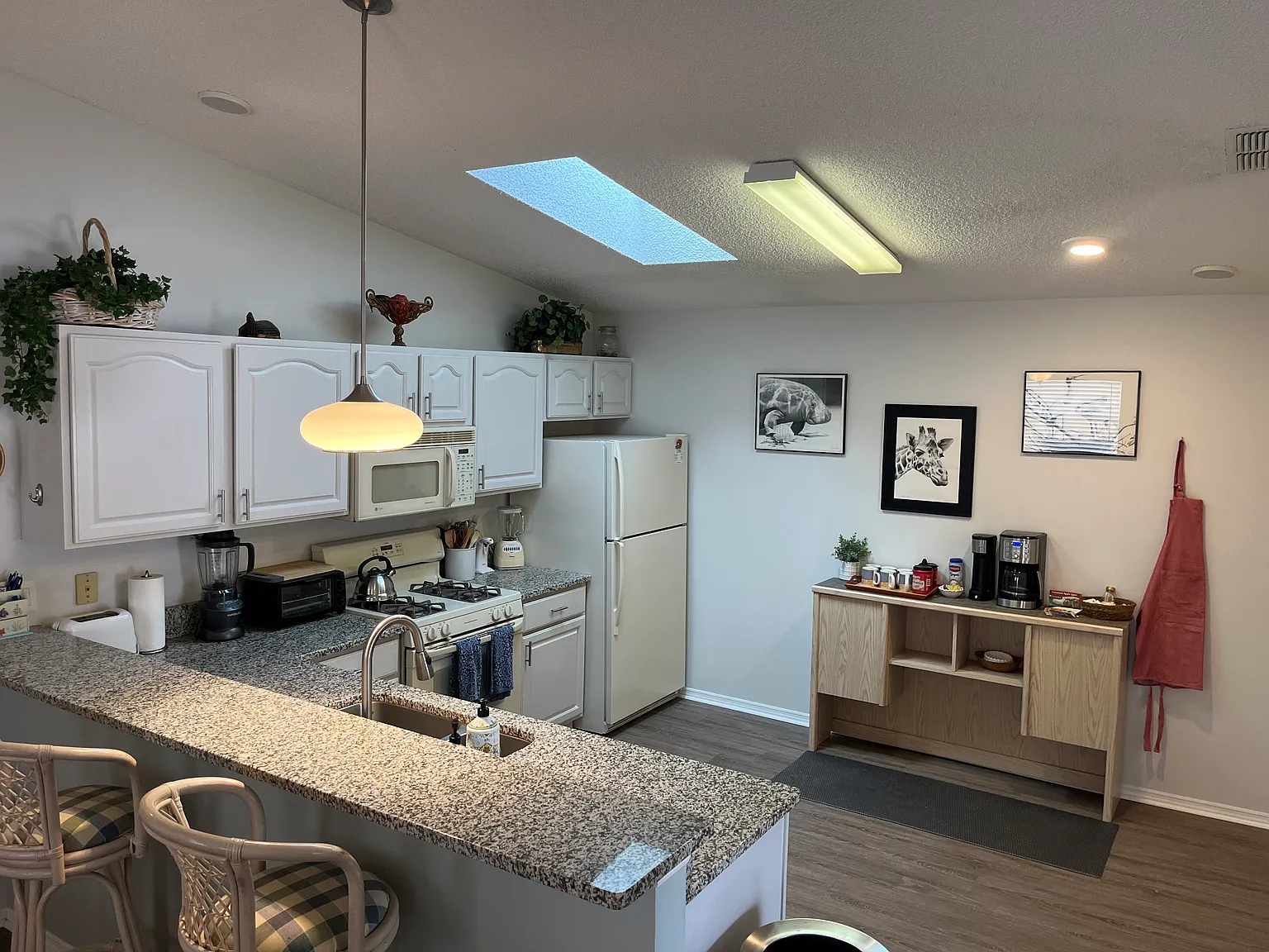 2730 Moncayo Avenue — Photo 2