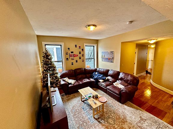 4th image of 17 Highgate St APT 6