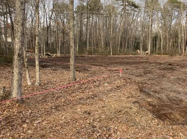 7 Overlook Ct, Medford, NJ 08055