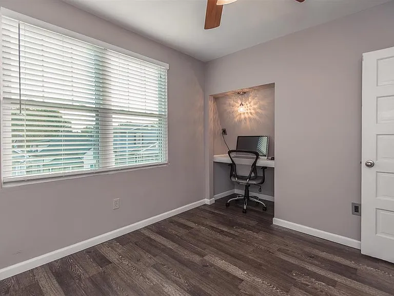 4973 Blow St — Photo 14