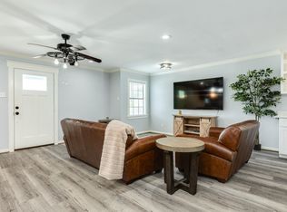 5507 Menard Ave, Galveston, TX 77551