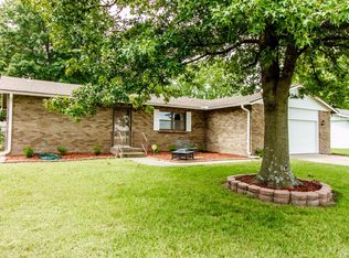 508 Westwood Dr, Coffeyville, KS 67337
