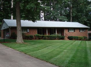 602 Tangle Dr, Jamestown, NC 27282