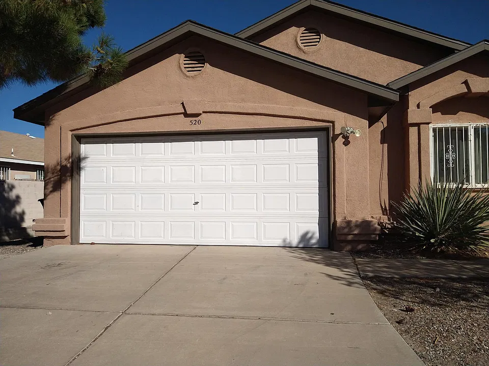 520 Foyt Dr SW