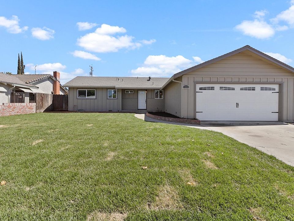1st image of 2208 Beachwood Dr