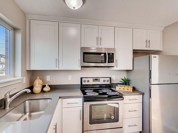 4th image of 5404 S M St APT 7