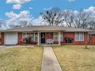 109 4th St, Whitesboro, TX 76273