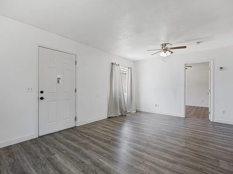 38515 36th St E #2 — Photo 3