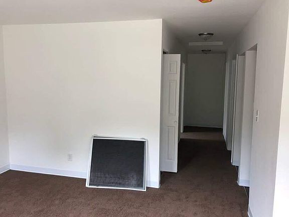 2nd image of 1326 N Drexel Ave