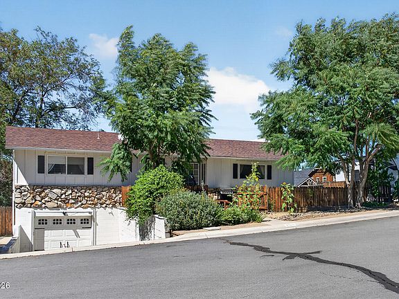 2nd image of 455 Ardmore Dr