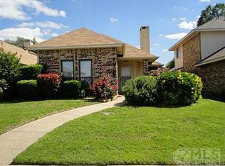 2070 Arbor Creek Dr APT B, Carrollton, TX 75010