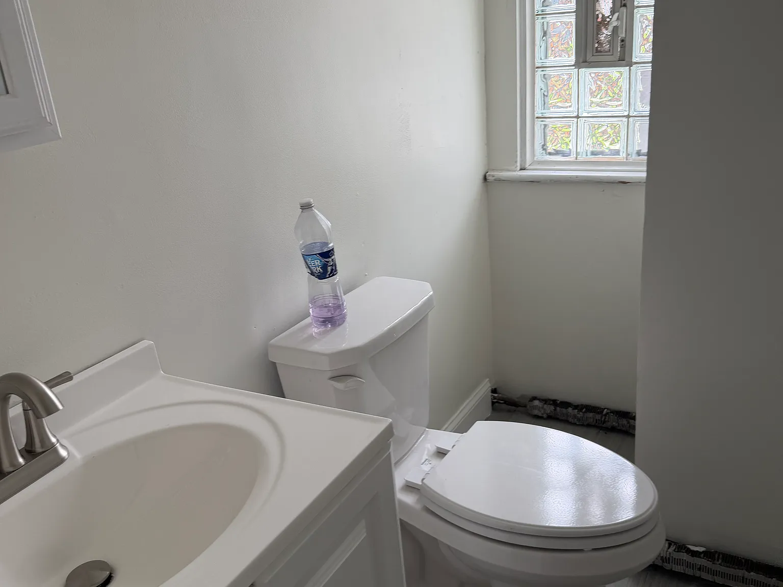 3 bed, 1869 sqft, $2,500 — Photo 4