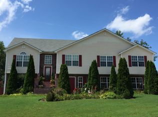 3370 Silver Ridge Dr, Gainesville, GA 30507