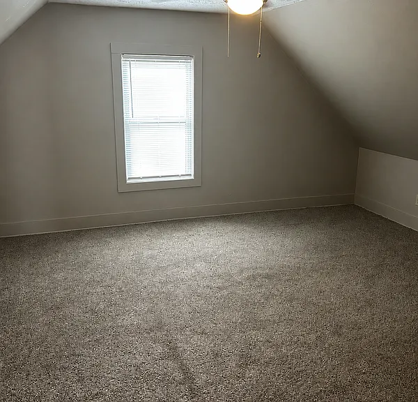 411 Mill St — Photo 13