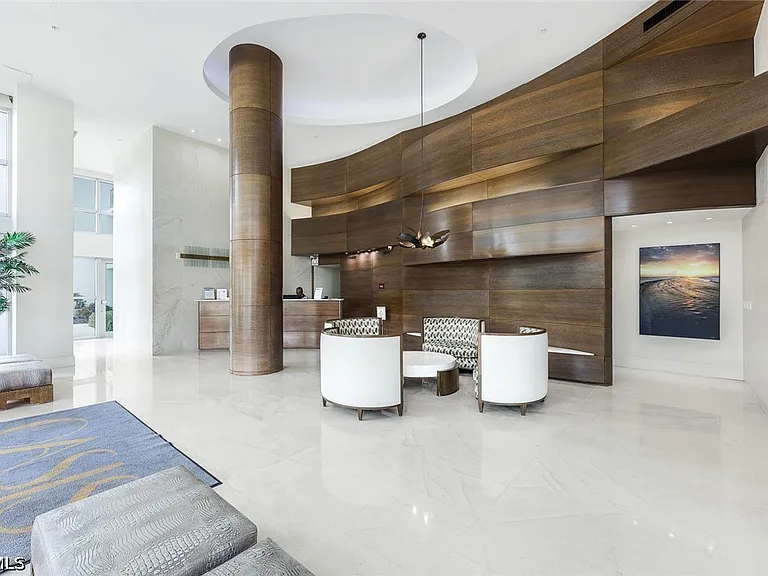 3000 Oasis Grand Blvd #801 — Photo 37