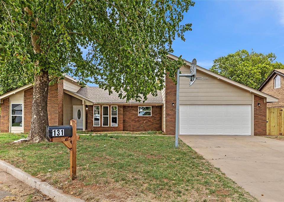 1st image of 131 Regency Dr