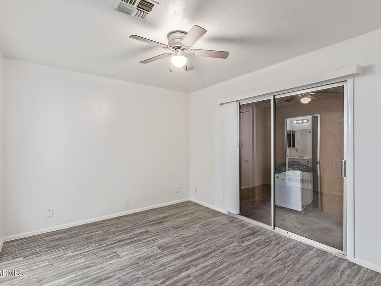 511 W Blackhawk Dr #4 — Photo 24