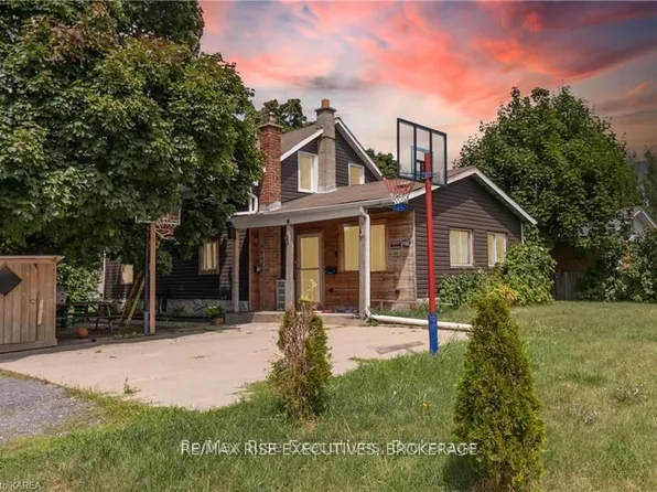 96 Drennan St, Kingston, ON K7K 2S3