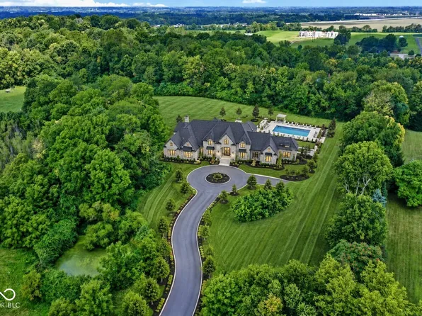 6684 Travis Rd, Greenwood, IN 46143