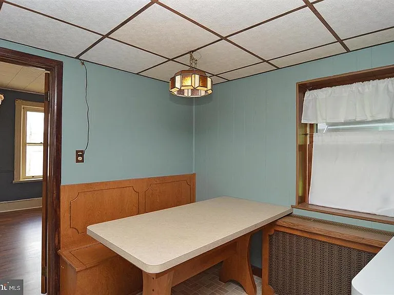 101 W Franklin St — Photo 11