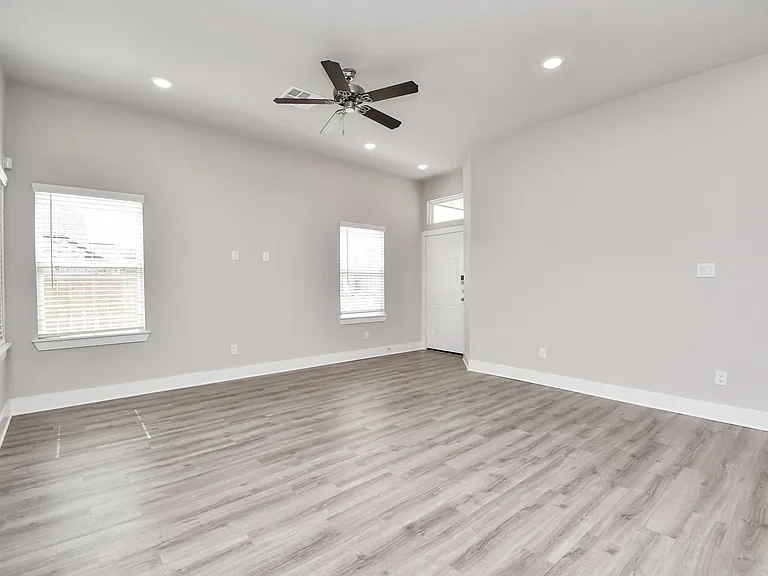 21039 Shore Oak Dr #B — Photo 21