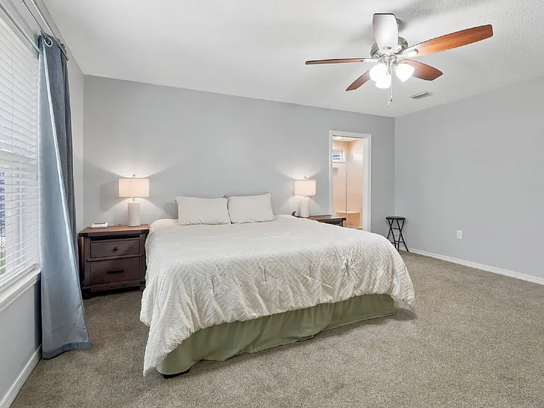 4761 Connor Dr — Photo 24