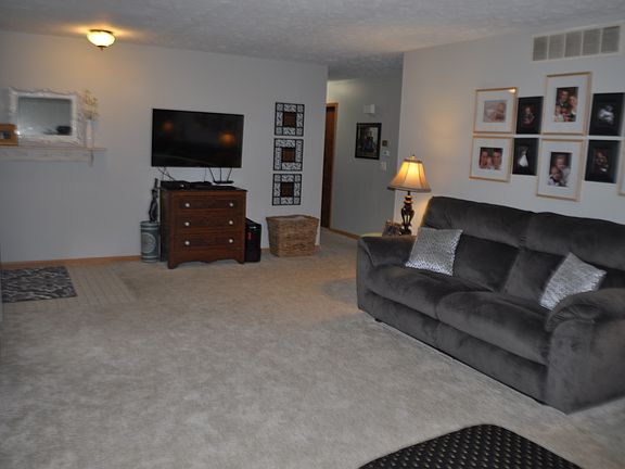 5th image of 5667 Bordeaux Way