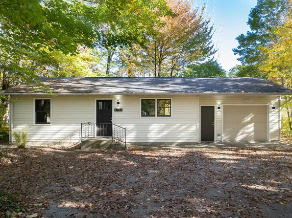 17751 Blue Star Hwy, South Haven, MI 49090