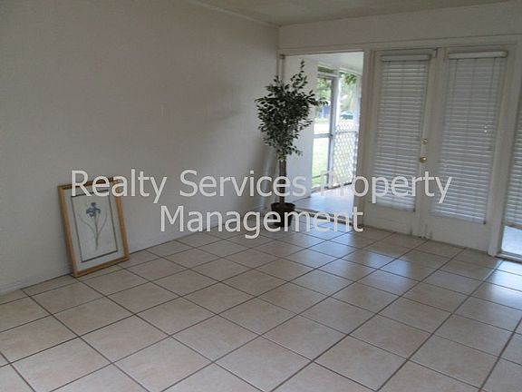 5th image of 1633 Moreno Ave