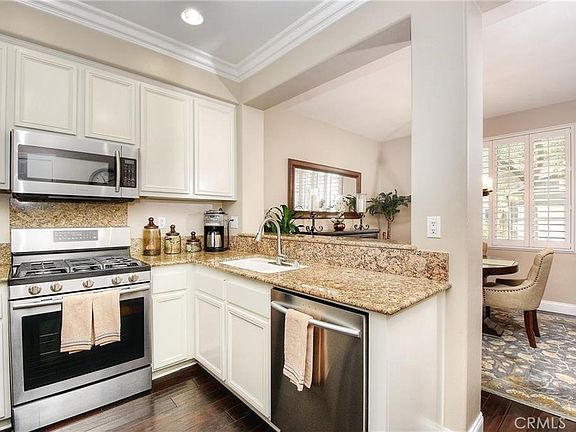 4th image of 9 Whitworth St