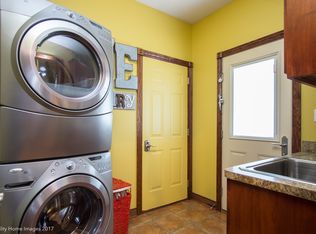 9680 Julia Dr, Saint John, IN 46373