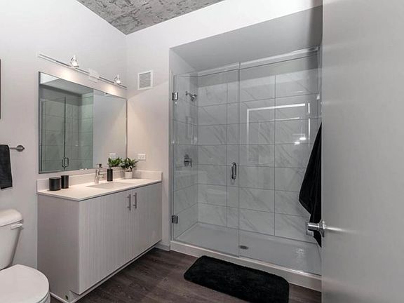 4th image of 85 W Polk St #1105