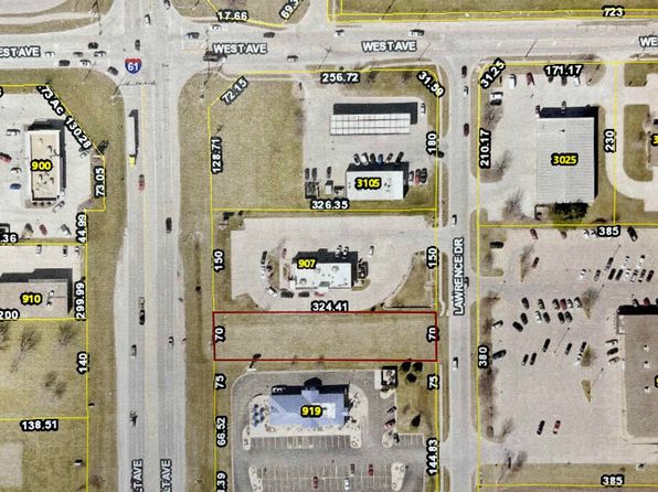 913 Lawrence Dr, Burlington, IA 52601