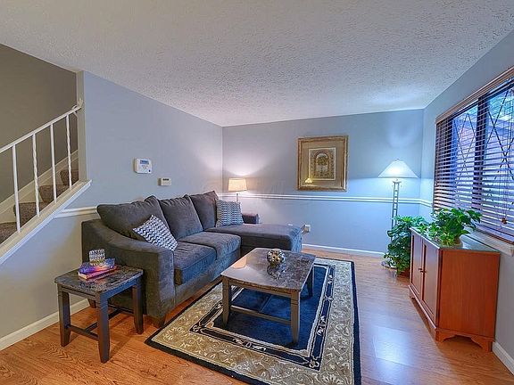 5th image of 5060 Beckenham Ct