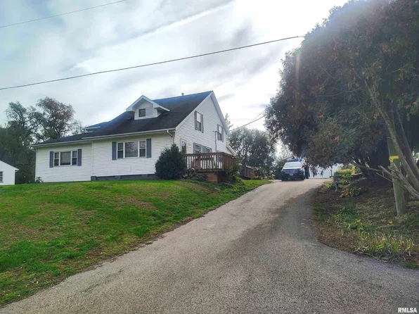 850 W Hickory St, Canton, IL 61520