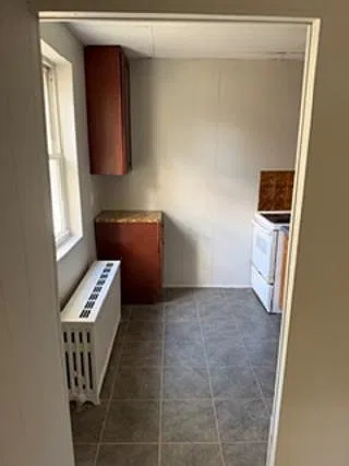 15 West Ridley Avenue - 1B — Photo 3