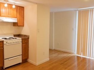 8 Cross St #3, Salem, MA 01970