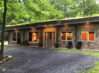 112 Decker Rd, Wallkill, NY 12589