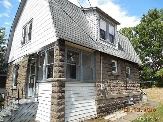 2nd image of 217 W Sherman Ave
