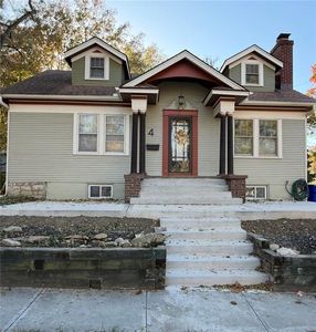 4 NE Green St, Lees Summit, MO, 64063